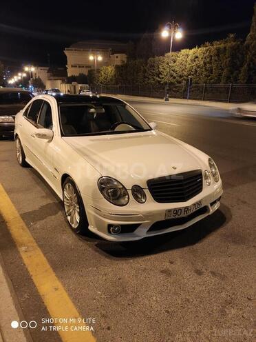 Mercedes E 240 2004, 295,000 km - 2.6 l - Bakı