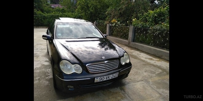 Mercedes C 240 2004, 180,067 km - 2.6 l - Şirvan