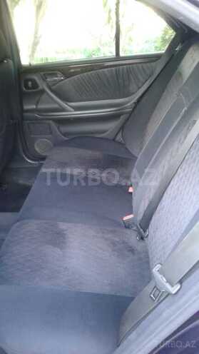 Mercedes E 220 1999, 289,898 km - 2.2 л - Bakı
