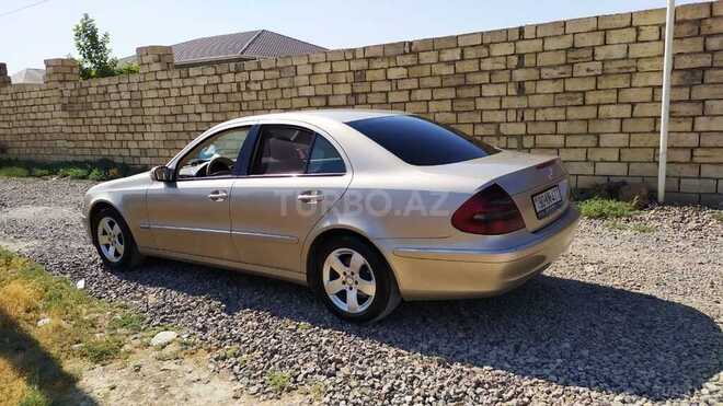 Mercedes E 200 2003, 300,000 km - 2.2 l - Bakı