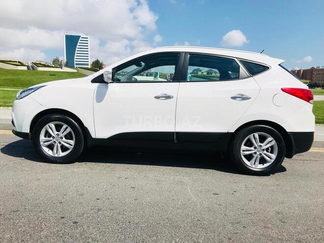 Hyundai ix35 2013, 116,732 km - 2.0 л - Bakı