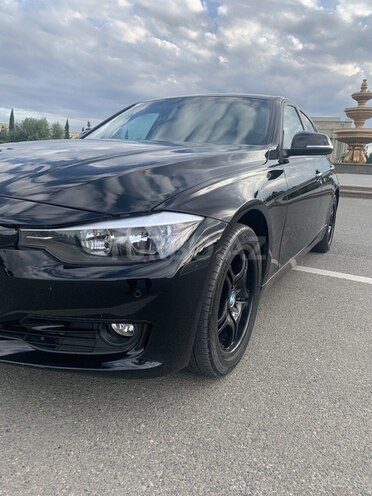 BMW 320 2014, 135,000 km - 2.0 л - Gəncə