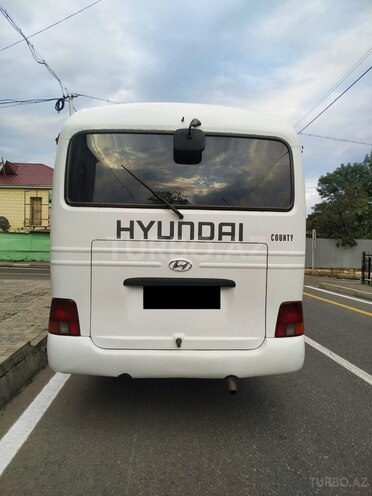 Hyundai County 2007, 563,000 km - 3.9 l - Quba