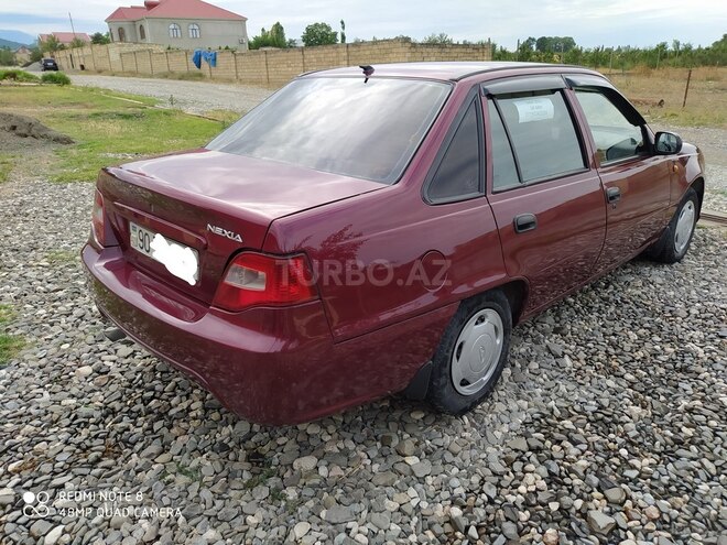 Daewoo Nexia 2011, 350,000 km - 1.5 л - Quba