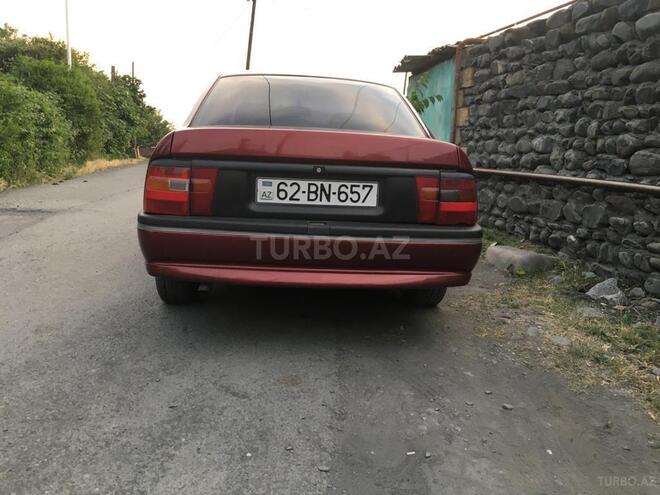 Opel Vectra 1995, 258,000 km - 2.0 l - Zaqatala