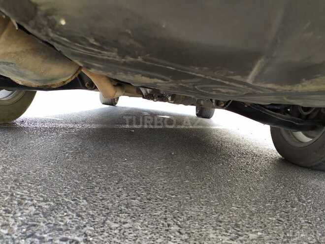 Mercedes E 220 1998, 324,000 km - 2.2 l - Bakı