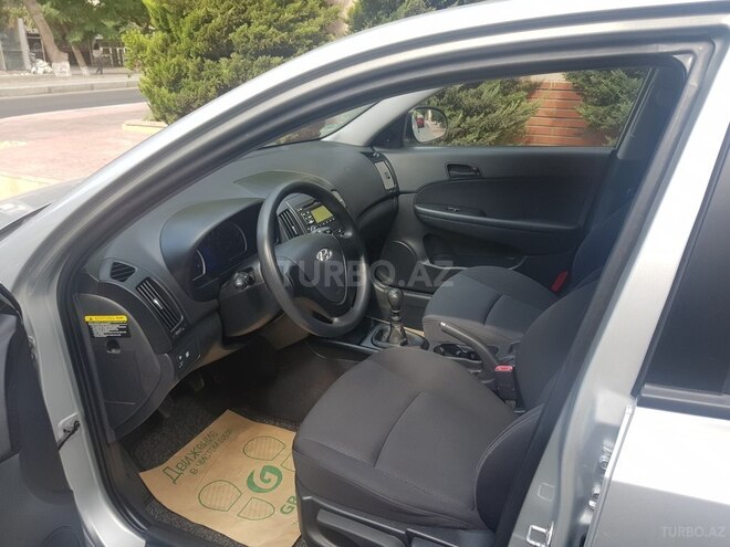 Hyundai i30 2008, 132,000 km - 1.4 л - Bakı