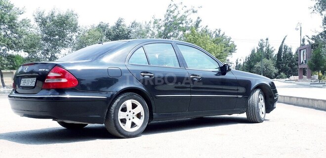Mercedes E 240 2005, 277,000 km - 2.6 l - Ağcabədi