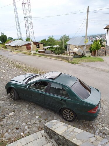 Mercedes C 200 2001, 334,291 km - 2.0 l - Şəki