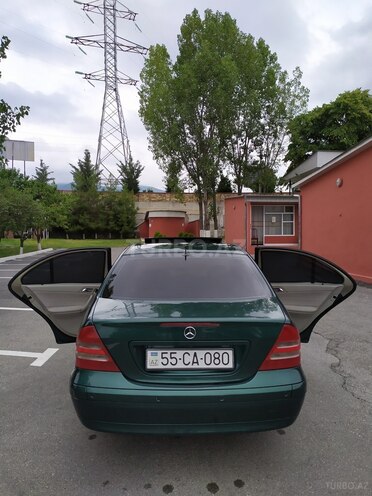 Mercedes C 200 2001, 334,291 km - 2.0 l - Şəki