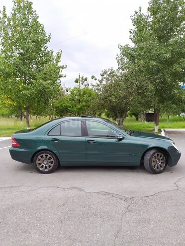 Mercedes C 200 2001, 334,291 km - 2.0 l - Şəki