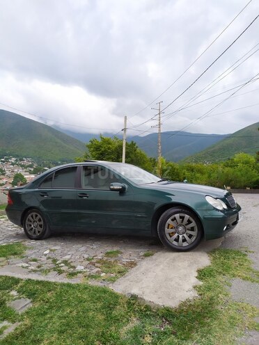 Mercedes C 200 2001, 334,291 km - 2.0 l - Şəki