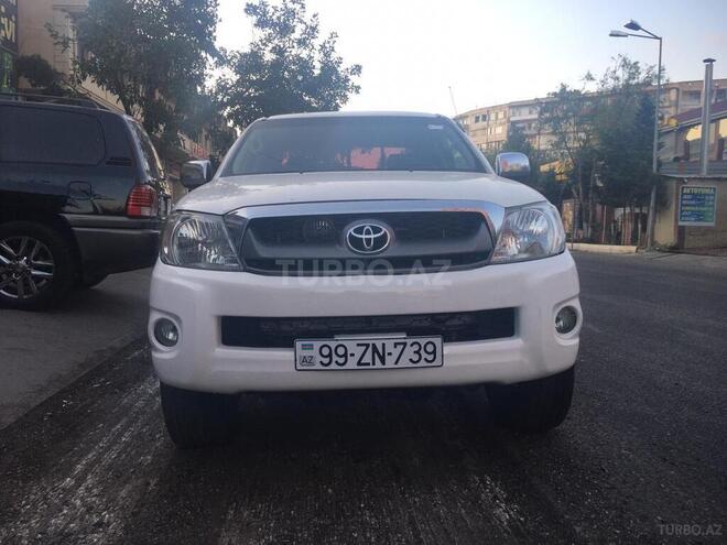 Toyota Hilux 2011, 192,000 km - 2.7 l - Bakı