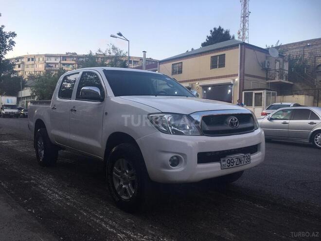 Toyota Hilux 2011, 192,000 km - 2.7 l - Bakı