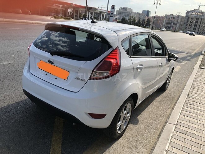 Ford Fiesta 2016, 45,000 km - 1.6 l - Bakı