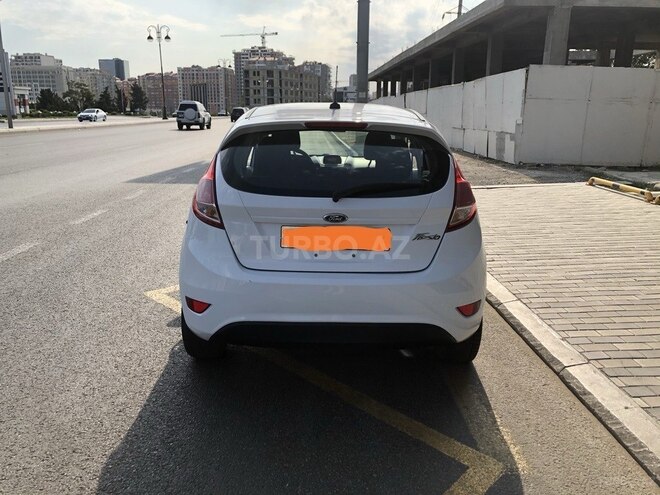 Ford Fiesta 2016, 45,000 km - 1.6 l - Bakı