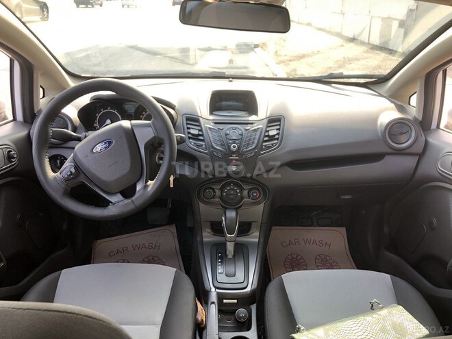 Ford Fiesta 2016, 45,000 km - 1.6 l - Bakı