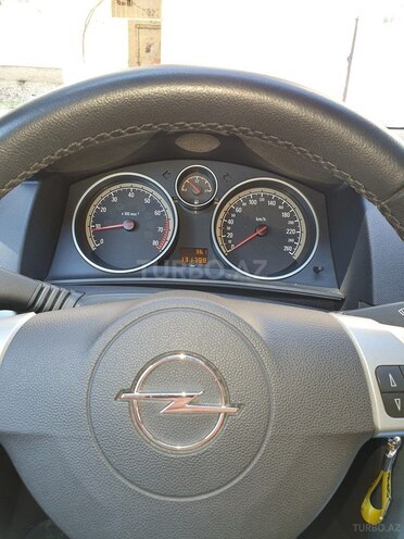 Opel Astra 2009, 132,000 km - 1.4 l - Bakı