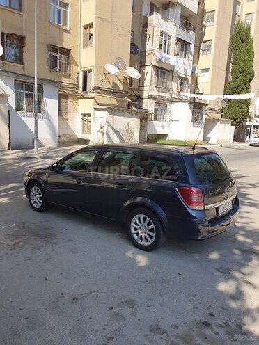 Opel Astra 2009, 132,000 km - 1.4 l - Bakı
