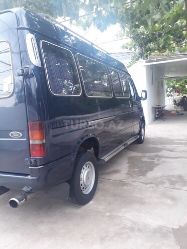Ford Transit 1995, 200,000 km - 2.0 l - Salyan