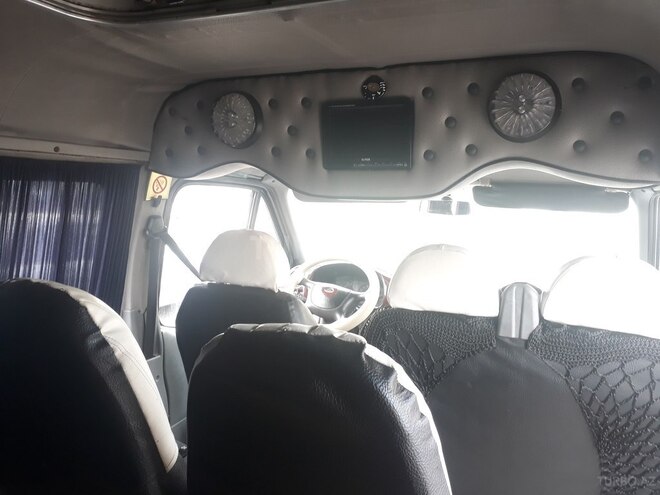 Ford Transit 1995, 200,000 km - 2.0 l - Salyan