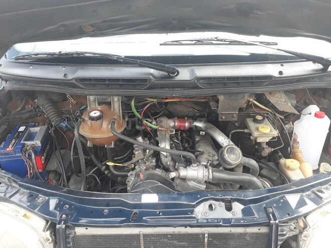 Ford Transit 1995, 200,000 km - 2.0 l - Salyan