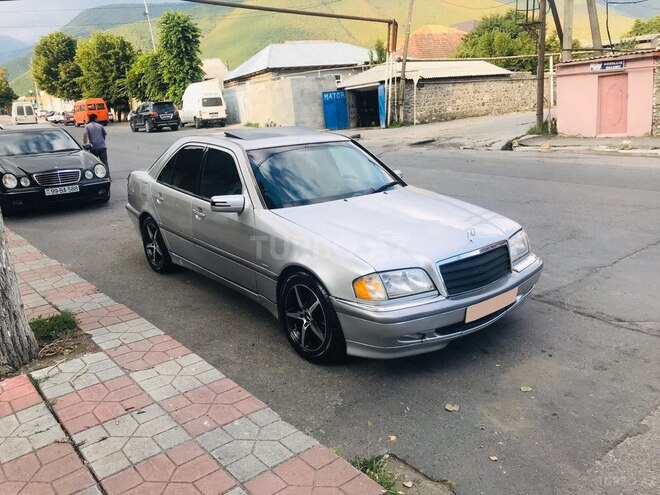 Mercedes C 230 1997, 250,000 km - 2.3 l - Qax