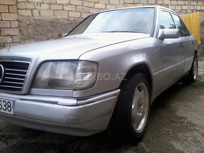 Mercedes E 230 1989, 352,275 km - 2.3 l - Gəncə