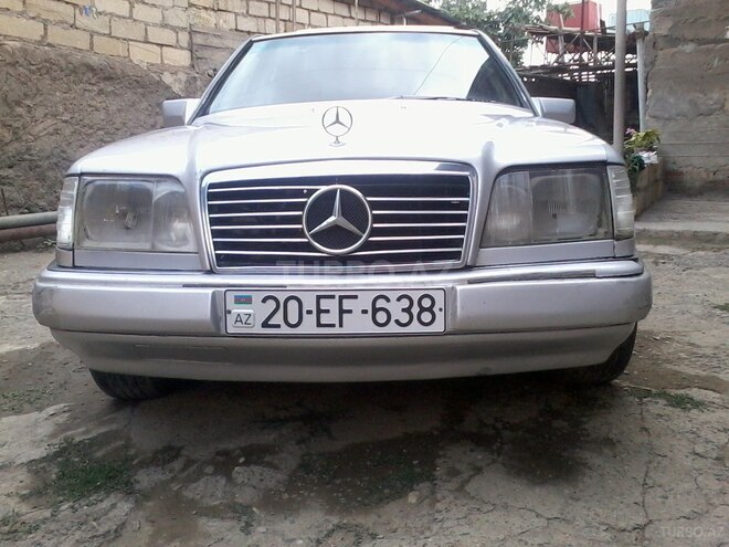 Mercedes E 230 1989, 352,275 km - 2.3 l - Gəncə