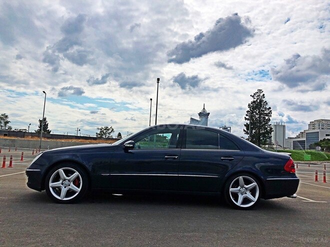Mercedes E 240 2002, 227,000 km - 2.6 l - Bakı