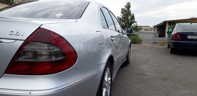 Mercedes E 220 2006, 380,000 km - 2.2 л - Bakı