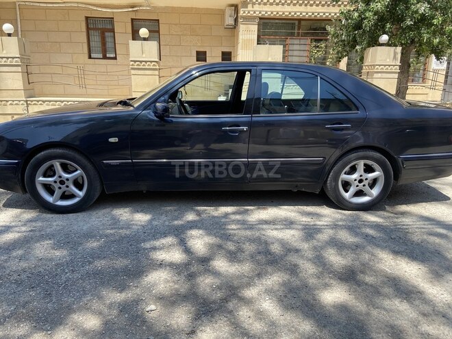 Mercedes E 200 1998, 329,000 km - 2.0 l - Bakı