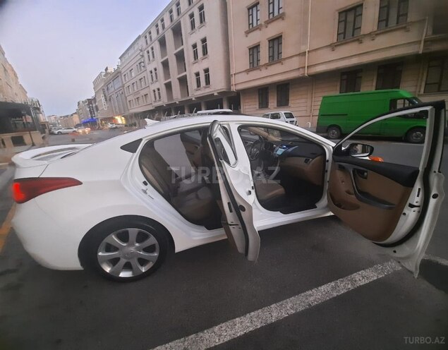 Hyundai Elantra 2013, 120,000 km - 1.8 л - Bakı