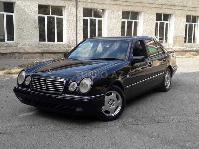 Mercedes E 230 1997, 310,000 km - 2.3 l - Bakı
