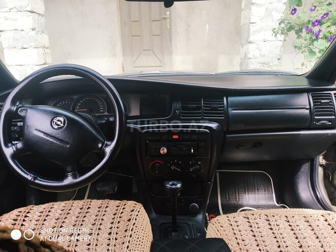 Opel Vectra 1996, 303,000 km - 1.4 л - Bakı