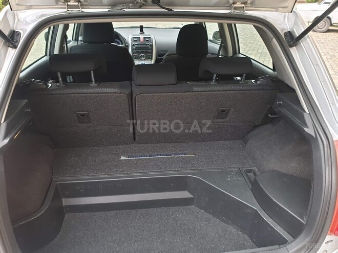 Toyota Auris 2010, 61,000 km - 1.8 l - Bakı