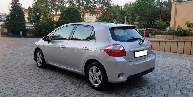 Toyota Auris 2010, 61,000 km - 1.8 l - Bakı