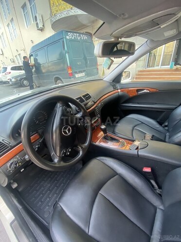 Mercedes E 220 2007, 268,000 km - 2.2 л - Bakı