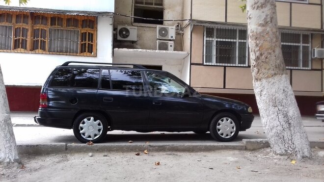 Opel Astra 1994, 28,100 km - 1.6 l - Mingəçevir
