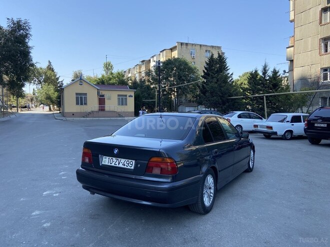 BMW 528 1996, 332,000 km - 2.8 l - Bakı