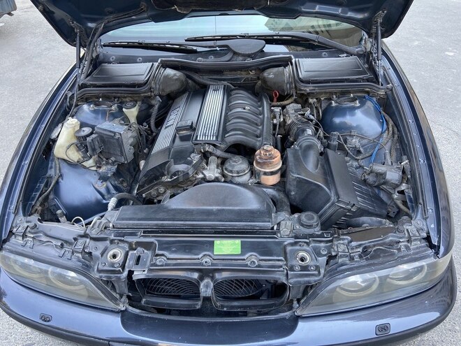 BMW 528 1996, 332,000 km - 2.8 l - Bakı