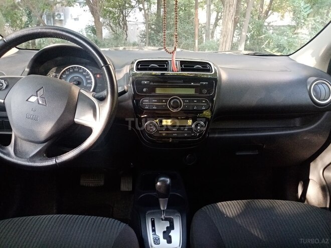 Mitsubishi Attrage 2015, 27,800 km - 1.2 l - Bakı