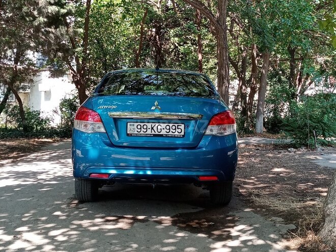 Mitsubishi Attrage 2015, 27,800 km - 1.2 l - Bakı