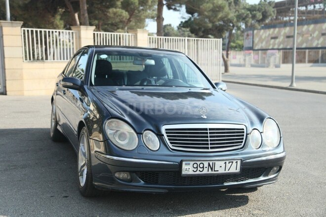 Mercedes E 220 2006, 415,000 km - 2.2 л - Bakı