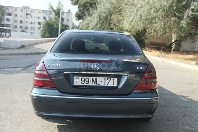Mercedes E 220 2006, 415,000 km - 2.2 л - Bakı