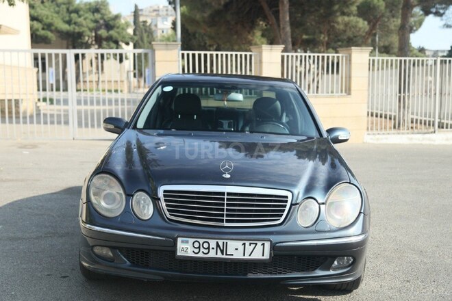 Mercedes E 220 2006, 415,000 km - 2.2 л - Bakı