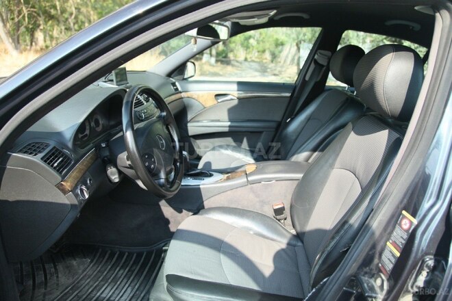 Mercedes E 220 2006, 415,000 km - 2.2 л - Bakı