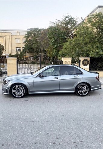 Mercedes  2009, 117,000 km - 6.2 l - Bakı