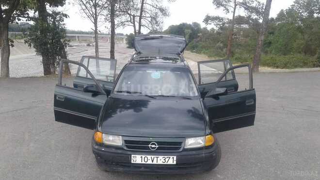 Opel Astra 1994, 335,000 km - 1.6 l - Quba
