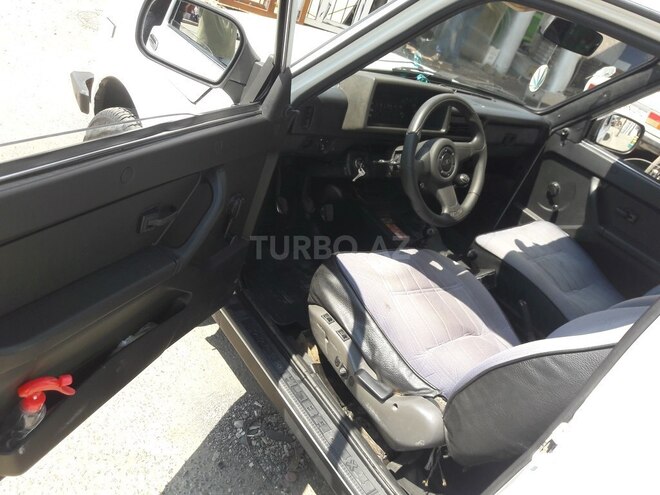 LADA (VAZ) Niva 2001, 104,000 km - 1.7 l - Qusar